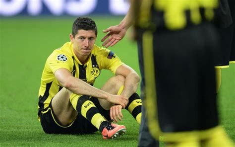 Robert lewandowski hit four goals against real madrid in the. Robert Lewandowski "Feels Cheated" By Borussia Dortmund ...