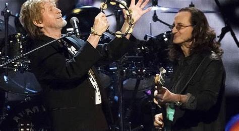 Jon Anderson Returns To Yes With Rushs Geddy Lee Makes Dreams Come True With Epic Roundabout