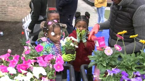 Earth Day 2021 Facts History About First Earth Day Abc7 Chicago