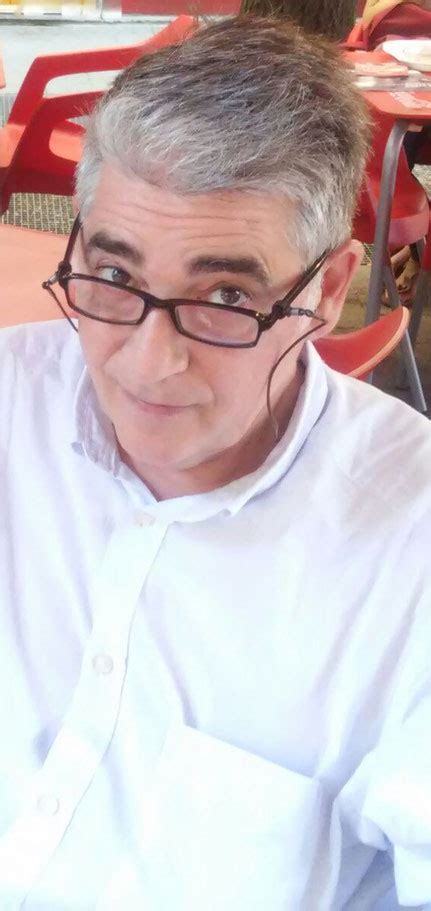 Autor y naciobalidad del libro el retorno de la noche. Las amargas mandarinas - ACEscritores