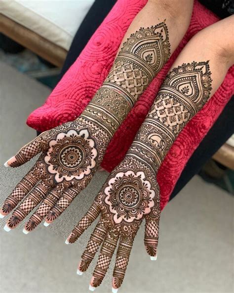 .for hands, simple mehndi designs, arabic mehndi designs and so much more, today we end your search for the perfect full hand mehndi design. Bridal Full Hand Mehndi Designs for Wedding Day (2) - K4 ...