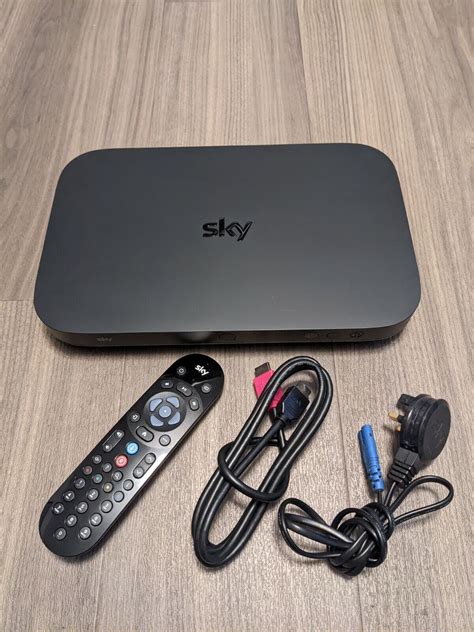 Sky Q 2tb Uhd Box With Remote Hdmi And Power Cable Ebay