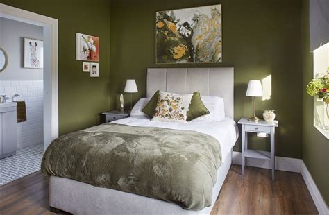 12 Green Bedroom Ideas For Inspiration
