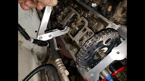 How To Remove Install Rocker Arms On A Ford L V Engine And Why You Need A Special Tool