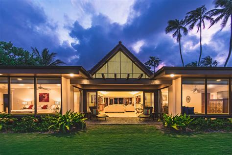 Oceanfront Lanikai Beach House, Kailua 96734 - Single Family for SOLD