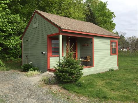 Learn more >> crawford notch campground & general store. White Mountains New Hampshire Cabin Has Hot Tub and ...