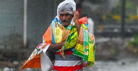 إعصار تاوكتا يفاقم أزمة الهند في ظل الانتشار الواسع لفيروس كورونا
