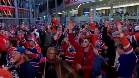 Oilers First Round Win Sends Edmonton Fans Into Frenzy Cbc News