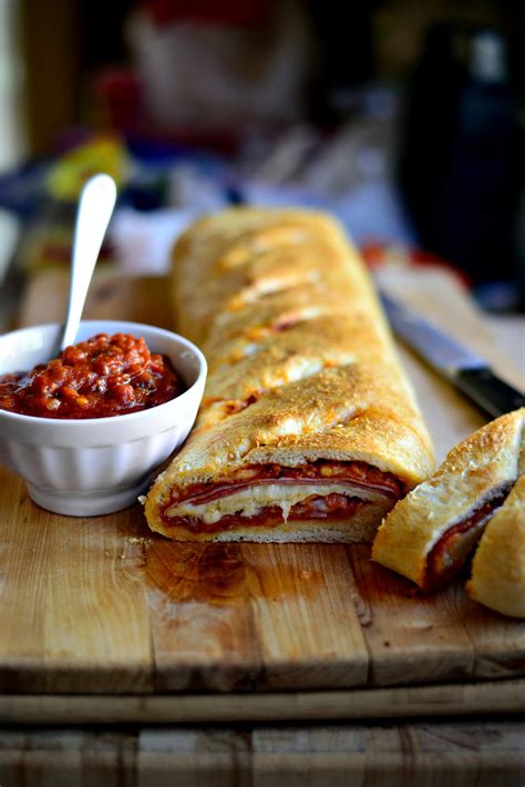 How to make how to make a low carb stromboli. Homemade Stromboli - Simply Scratch