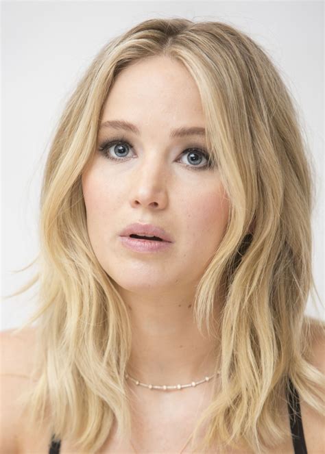 Her beautiful smile and attractive figure make her the hot favorite. Jennifer Lawrence - 'Mother!' Portrait Session - TIFF in ...