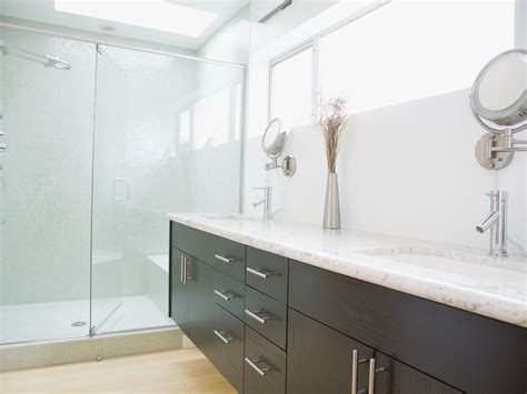 The most common bathroom vanity widths are 24, 30, 36, 48, 60, and 72 inches. Is A 10X10 Master Bath A Good Size / 2021 Bathroom Remodel ...