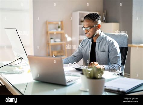 Business Accountant In Office Doing Accounting Work Stock Photo Alamy
