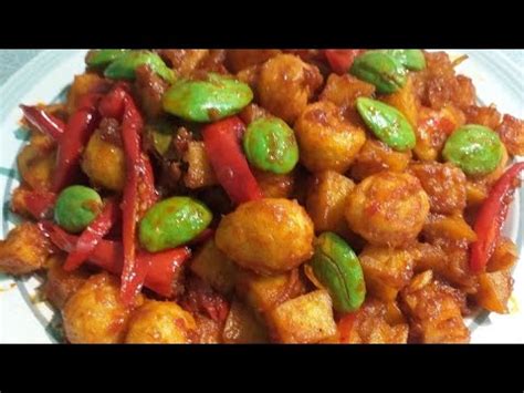 Banyak pertanyaan hingga rasa penasaran yang membanjiri kolom komentar di videonya. Resep Sambal Goreng Kentang Pete Enak - ResepSambalClara