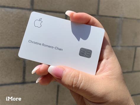 The apple card will include a user interface that shows customers where each purchase was made and the amount of the transaction. Apple Card: Release date, cash back rewards and sign up bonus info iMore