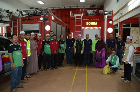 Balai polis segambut polis diraja malaysia jalan 13/38a, taman seri sinar segambut, 51200 kuala lumpur, malaysia. PAS Kawasan Bandar Tun Razak Edar Makanan Sahur - Berita ...