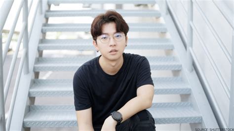 Grab The Trendiest Look With Korean Glasses Specscart