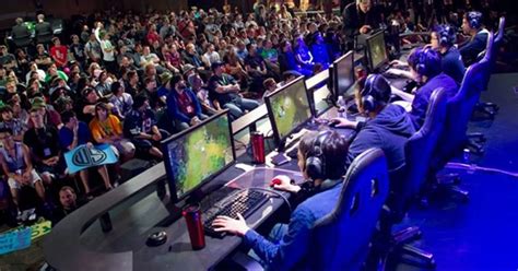 Gaming As A Career How The Professionals Play It Daily Record