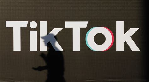 Tiktok Aims To Squash Paid Political Influencers Launches ‘elections Center Oak Cover Magazine