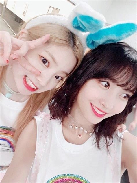 Dahyun And Momo Twice Dahyun Momo Kpop Girl Groups Korean Girl