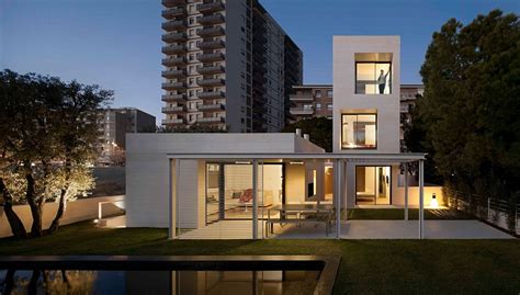 Fascinating Residence In Barcelona Enthralls With Its Minimal Design