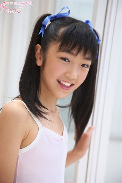 An image video of a popular junior idol, natsumi anzu. Momo Shiina