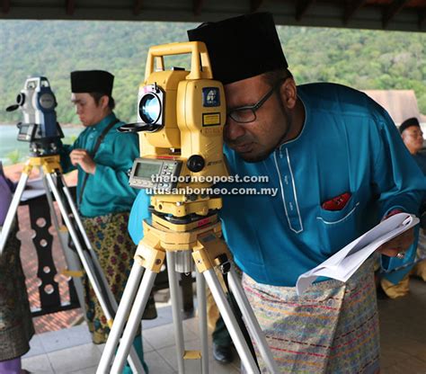 Bagaimanapun timbul persoalan, bagaimana jika suatu hari nanti jika dia sudah berkahwin adakah malaysia kekal menjadi lokasi tempat tinggal pilihan memandangkan kekasihnya kini bukan berasal dari negara ini. Puasa mulai hari ini | Utusan Borneo Online