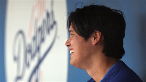 Shohei Ohtani Poses With Wife For First Time After Marriage