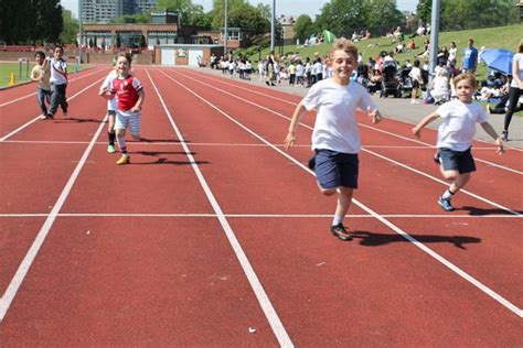 Sports Day 2014 Track Races Brecknock Primary School