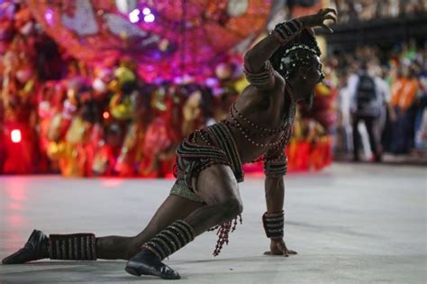 Rio Carnival Tribute To Afro Brazilian God Wins Title Bbc News