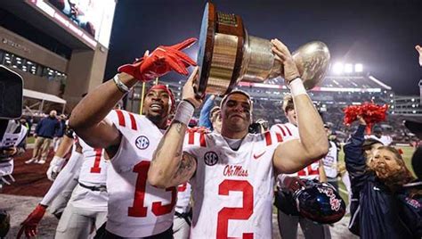 No 8 Ole Miss Beats Mississippi State In Cold Wet Egg Bowl Magnolia