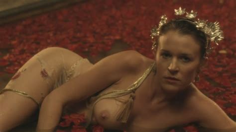 Unknown Desnuda En Spartacus Blood And Sand