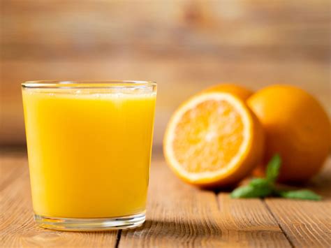 Health Benefits Of Drinking Orange Juice Every Day Better Health Juices