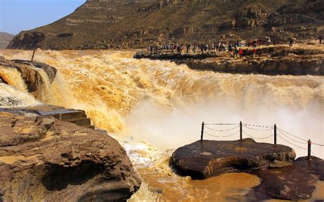 Hukou Waterfall The Only Yellow Waterfall In The World