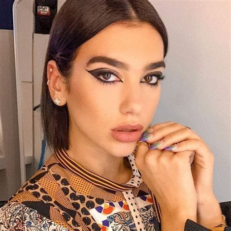 Dua lipa bob newest looks these pictures of this page are about:dua lipa no makeup. Pin on Dua Lipa
