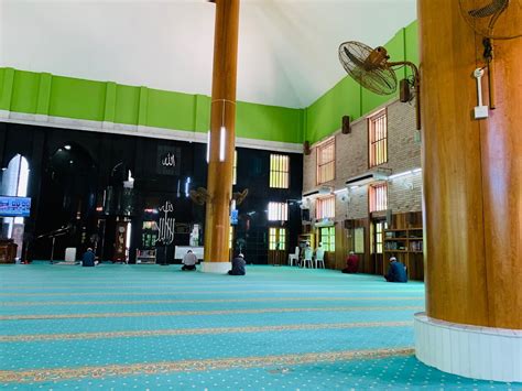 Masjid Tuanku Syed Putra Jamalullail Kangar Di Bandar Kangar