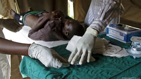 Jungen Beschneidung In Afrika Stoppen Dw