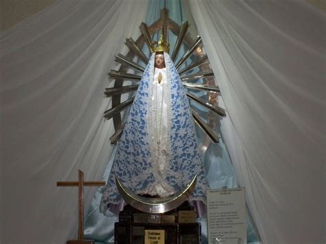 Fue moldeada en brasil por encargo de un hacendado portugués que vivía en la córdoba del virreinato. PARROQUIA LUJAN PORRES RIO CUARTO ARG.: NOVENA VIRGEN DE LUJAN