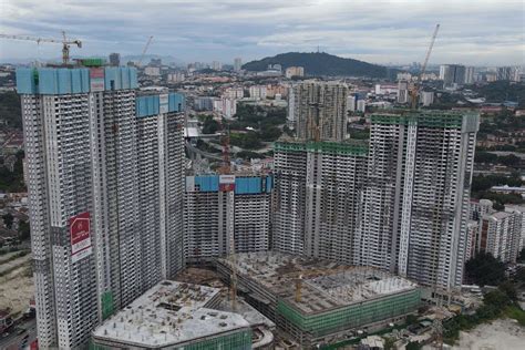 Parents who are looking to buy a property in kl for their children's future. Tower D - Level 35 & Tower E - Level 46 (Jan 2021) - M ...