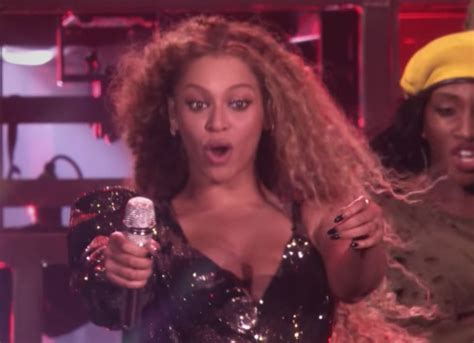 Beyoncé Estrena Homecoming Amenzing