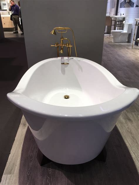 Unique Free Standing Soaker Tub With Sloped Back Unique Bathroom