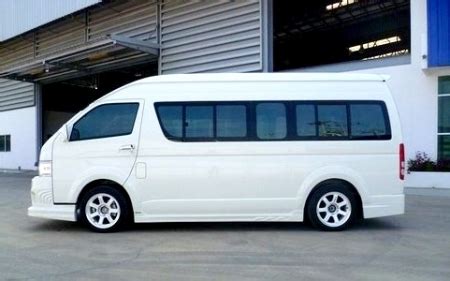 Find specs, price lists & reviews. 9 Seater Toyota Hiace Minivan booking Delhi India, Luxury ...