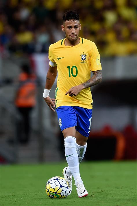 Neymar Jr Brazil 17 Latino Athletes To Watch At Rio 2016 Popsugar Latina