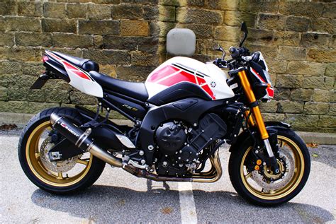 Add custom text here or remove it. Racefit - YAMAHA FZ8 2011 - 2016 Growler