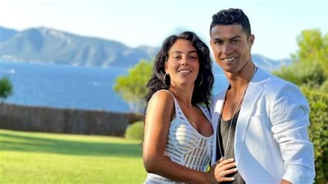 Cristiano Ronaldo Footballer And Models News Photos Relationships And Son