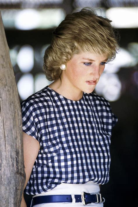 Diana, princess of wales facts for kids. Royal Family Around the World: Images of the late People ...