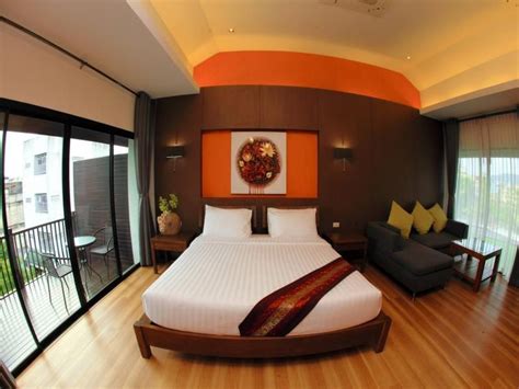 Situated in hat yai, 2.3 miles from centralfestival hatyai department store, hatyai signature hotel features accommodation with a restaurant, free private parking, an outdoor swimming pool and a fitness centre. Hat Yai Wungnoy Hotel Thailand, Asia Located in Hat Yai ...