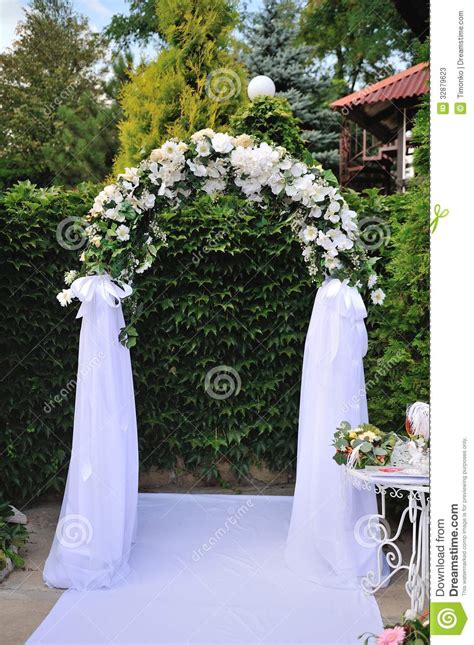Wedding Arch Stock Photos Image 32879623