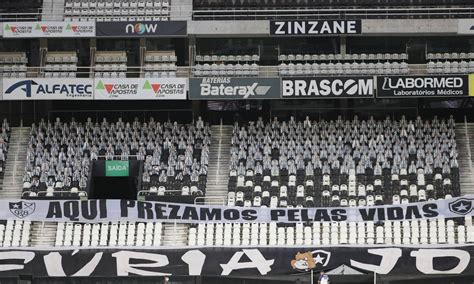 Estádio nilton santos, home to the botafogo football team hosted many athletic events during the 2016 summer olympics. Brasileiro: Flamengo vence o Botafogo por 1 a 0 no Nilton ...