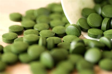 • spirulina has more protein than chlorella, which makes it good for people looking to add more into their diet without eating meat. Spirulina dostępna na polskim rynku. Część 1. - algi ...
