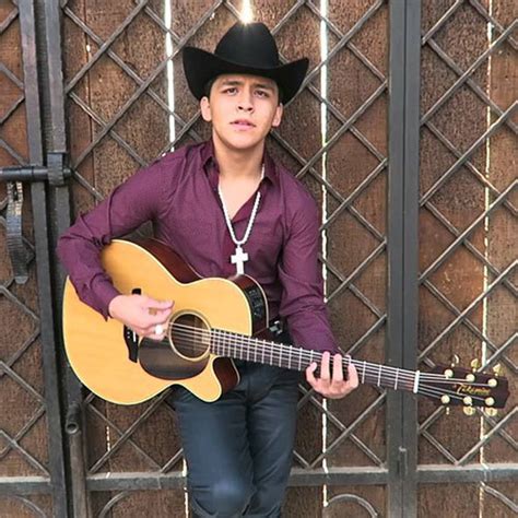 Mexican male singers, mexican singer stubs and. Destaca Christian Nodal en la Fiesta de la Radio 2017 ...